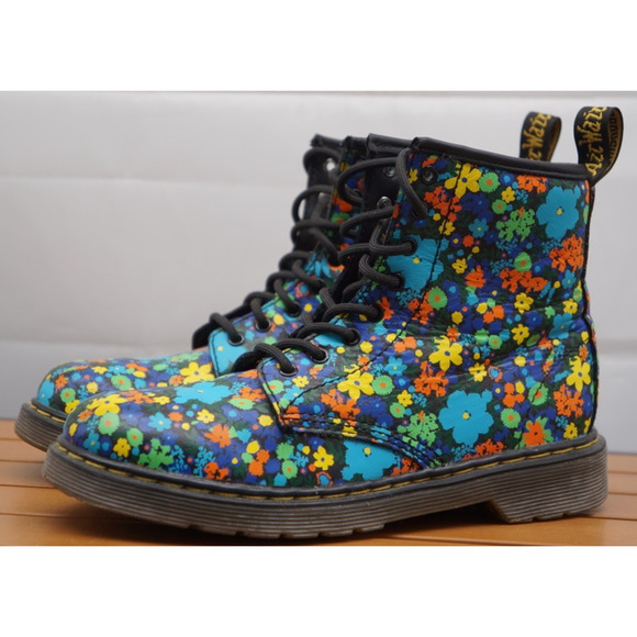 DR DOC MARTEN "DELANEY" FLORAL PRINT GIRLS ANKLE BOOTS SIZE 4 - Picture 2 of 11
